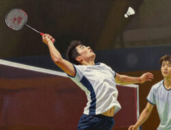 Teknik Melakukan Around the Head Shot untuk Mengembalikan Bola Sulit